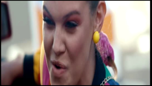 Britney Spears feat. Iggy Azalea — Pretty Girls Viva UK