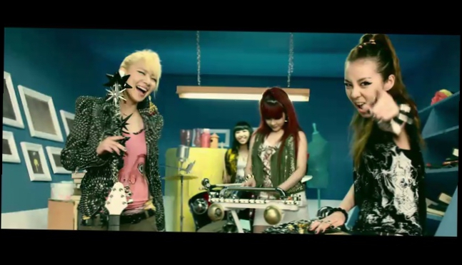 Видеоклип 2NE1 - Go away 2011 [HD] 480 flv