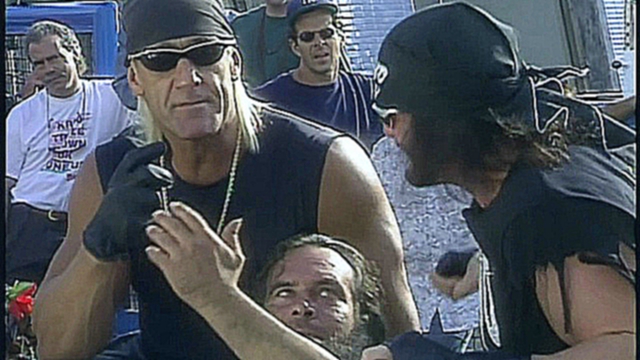 Видеоклип Халк Хоган и Рэнди Сэвидж в Винус Бич, WCW Monday Nitro 06.11.1995