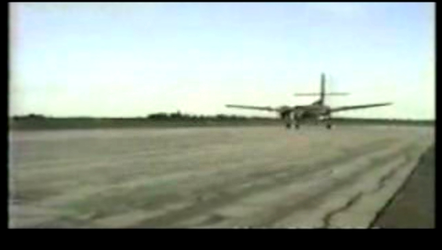 Крушение de Havilland Canada DHC-4 Caribou сразу после взлета 