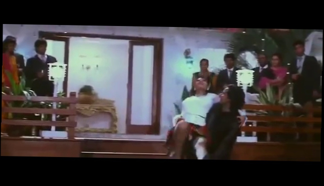 Видеоклип Jab-Bhi-Koi-Ladki-Dekhu--Ye-Dillagi-1994Hindi-Bollywood-Movie-Song-Saif-Ali-Khan