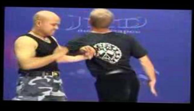 ВИН-ЧУНЬ МАСТЕР ВОНГ JKD  Lock Hold,