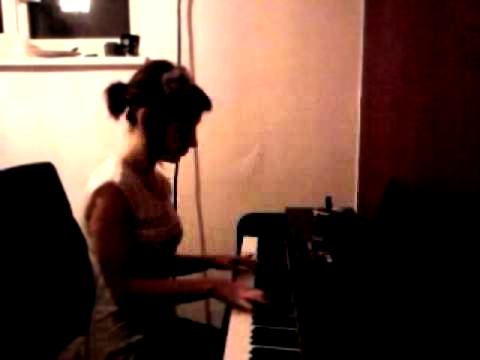 Видеоклип Aqualung - strange and beautiful (piano)