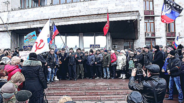 Слепой человек на митинге в Донецке 2 марта 2014 года видит лучше многих...