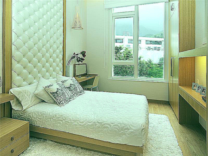 Современный интерьер небольшой спальни (дизайн
