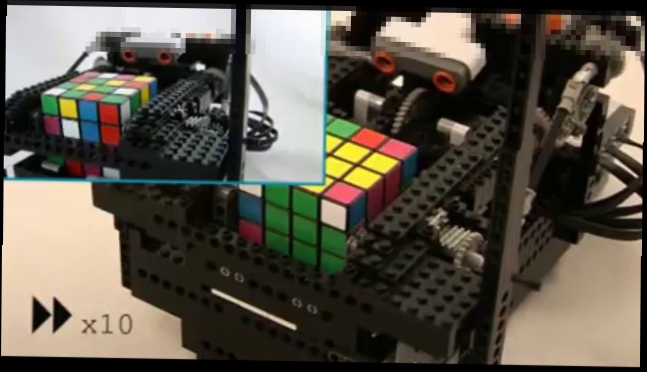 LEGO-робот собирает кубик Рубика с помощью Nokia N95