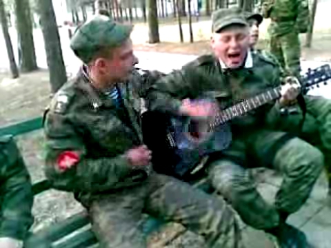 Видеоклип Песни под гитару - не святая война героин и нефть