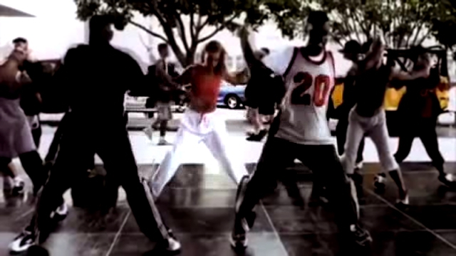 Видеоклип Black Eyed Peas Vs Britney Spears - Imma Be Baby (Linuxis1994Tv Mash Up + Download)) 