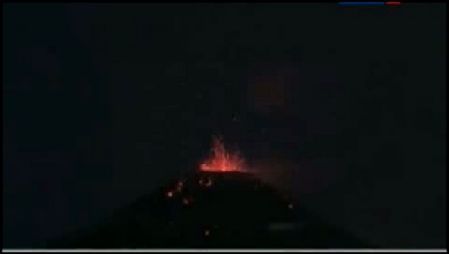 Видеоклип Вулканическим пеплом засыпало посёлок. Видео очевидца