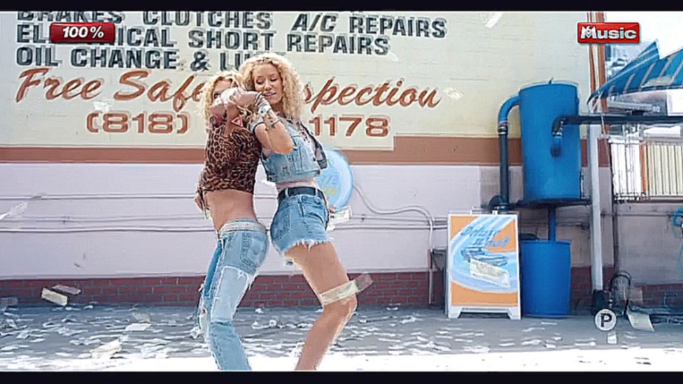 Britney Spears & Iggy Azalea - Pretty Girls @ 2015 M6 MUSIC HD