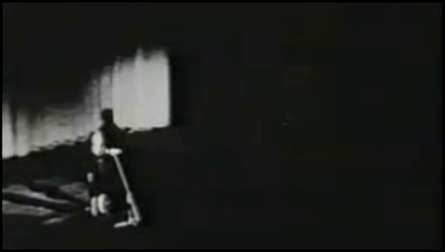 Видеоклип Edith Piaf - Non, je ne regrette rien