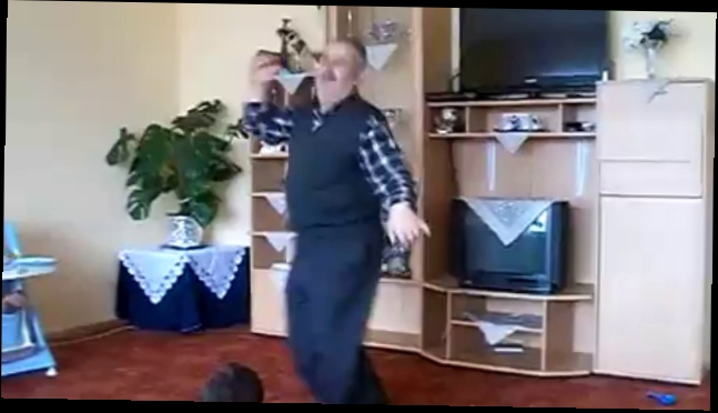 Видеоклип Дед танцует казантип