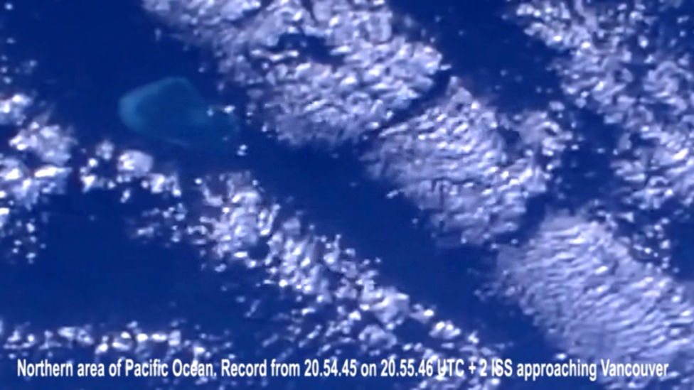 Странная область в Тихом океане с борта МКС ближе к Северной Америке. Трансляция МКС