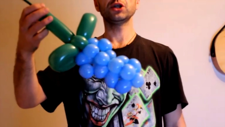 Гроздь винаграда из шдм - How to make a bunch of grapes from balloons SDM
