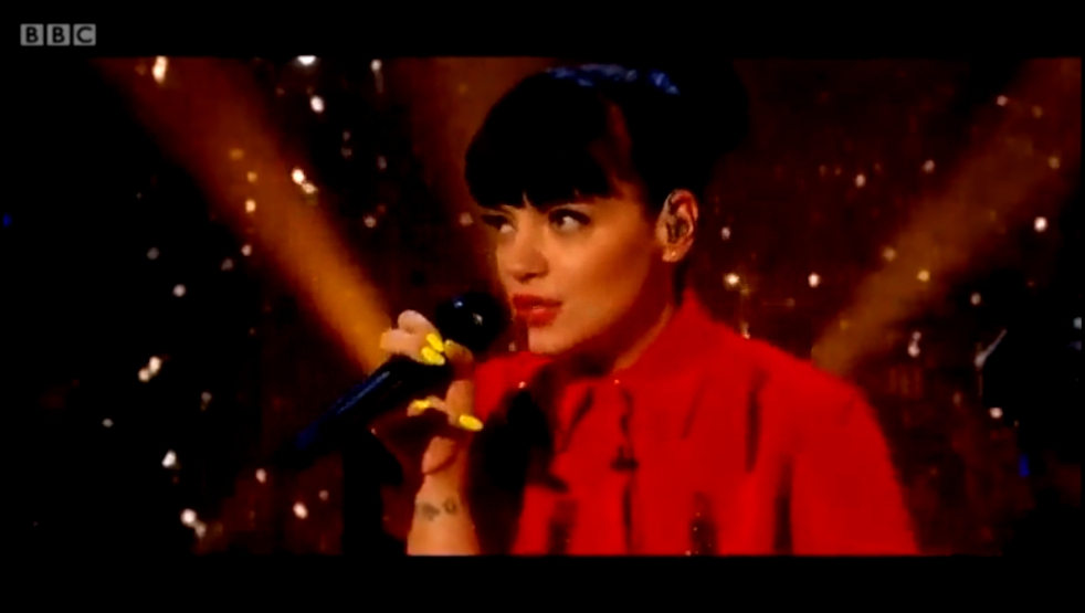 Lily Allen - Air Balloon The Graham Norton Show 21.2.2014