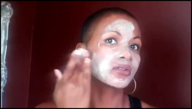 Видеоклип How to Make My Secret Detox Facial Mask for Clear Skin